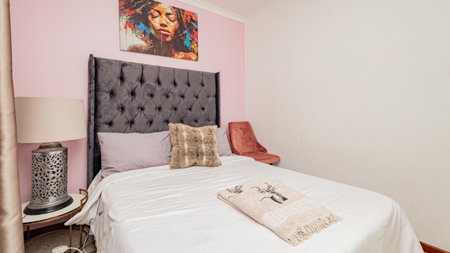 3 Bedroom Property for Sale in Sunningdale Western Cape